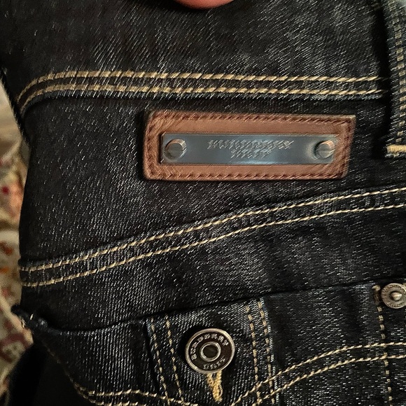 BURBERRY BRIT cuff or no cuff boyfriend jeans - Picture 5 of 15